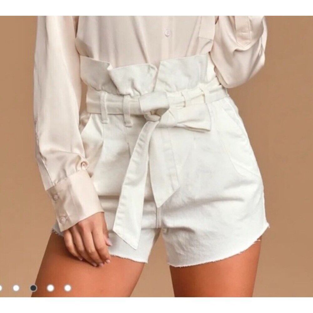 BLANKNYC Shorts Women 28 Head In the Clouds Paperbag Cutoff Denim Ivory